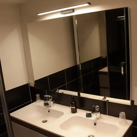 Maison Confortable 4 Personnes - 2 - Espaces Partagés Bed and breakfast Saint-Sauvant (Vienne)